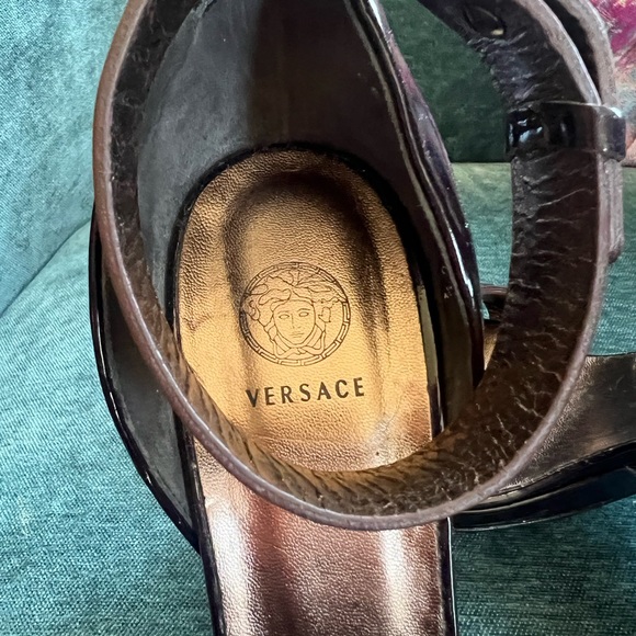 Versace 37.5 Patent Leather Ankle Strap Heels Eggplant Shaped Heel Italy - Picture 13 of 14